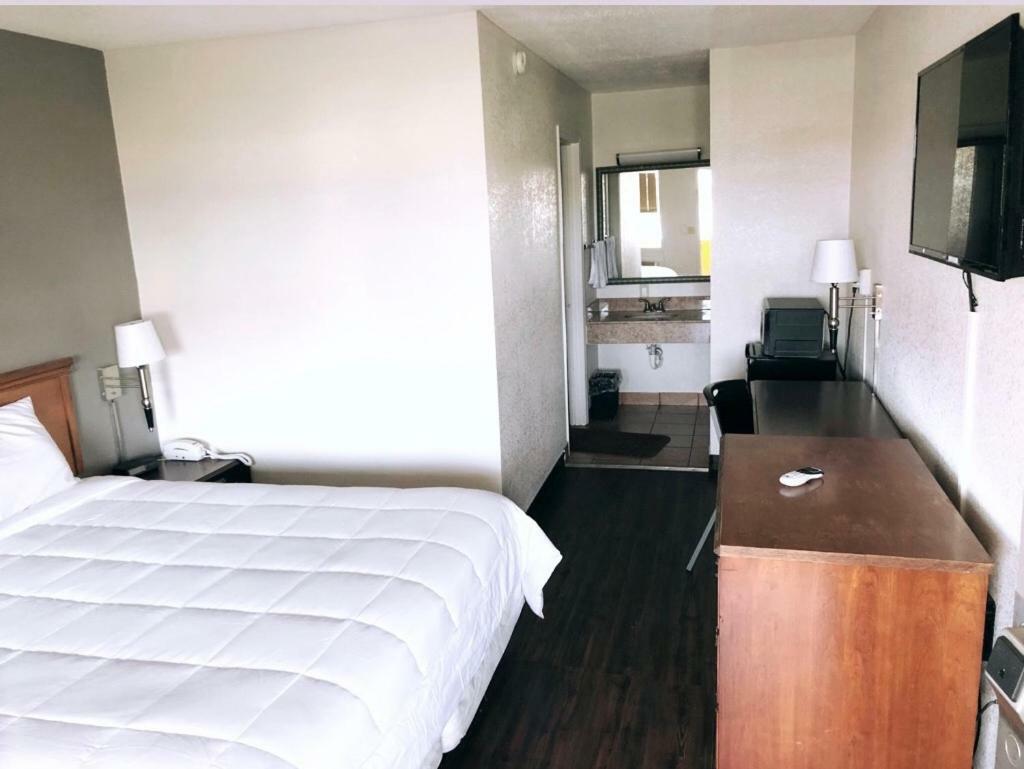 Americas Best Value Inn-Princess Anne Екстер'єр фото