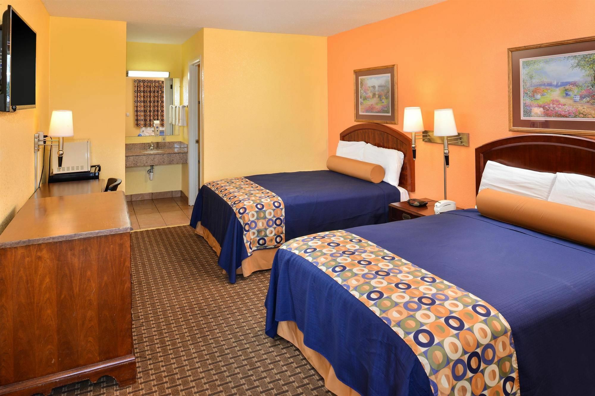 Americas Best Value Inn-Princess Anne Екстер'єр фото